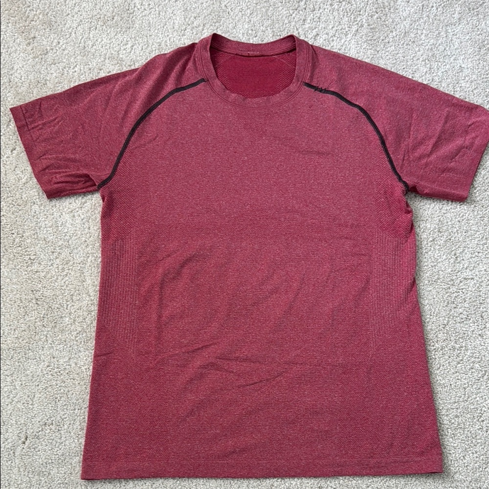 Lululemon Men's Metal Vent Tech Gym Workout Short Sleeve Top